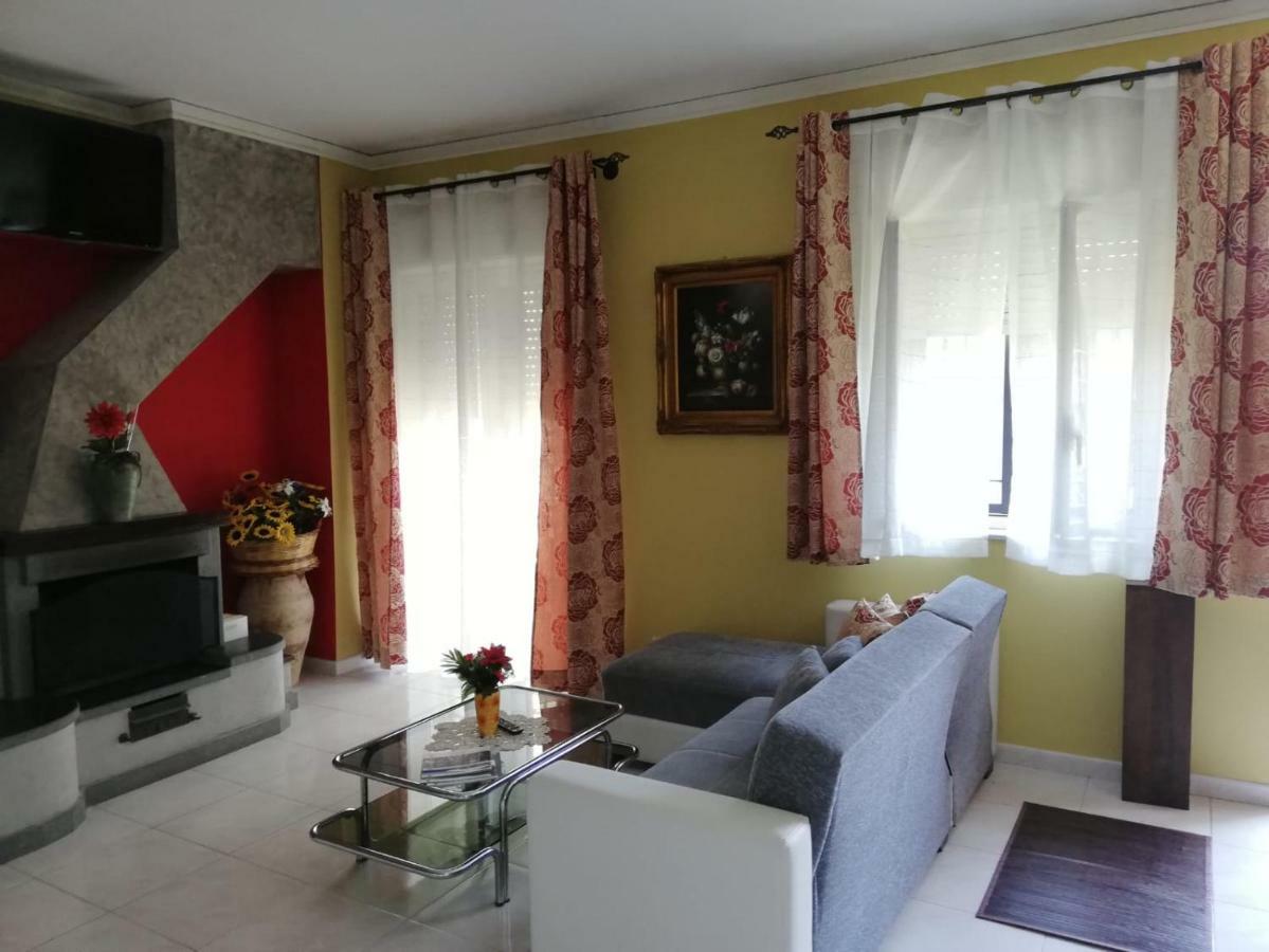 B & B Amici Dell'Etna 尼科洛西 外观 照片