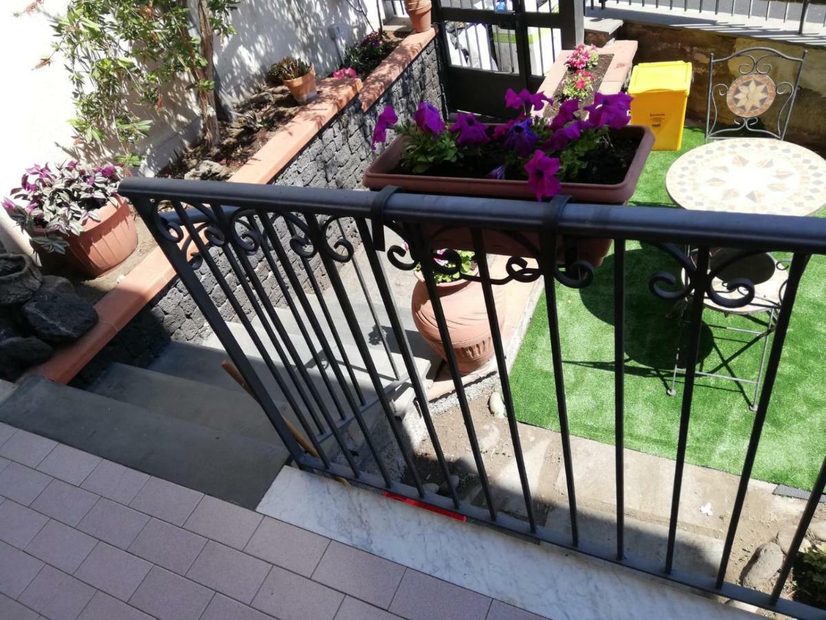 B & B Amici Dell'Etna 尼科洛西 外观 照片